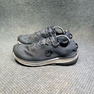 Topo Athletic Traverse Grey Running Shoes Size 9.5 Men’s